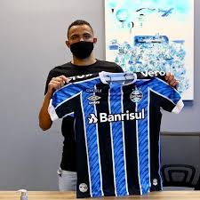 Pedro geromel, kannemann e bruno cortez; Com Aval De Renato Gremio Renova Com Jovem Lateral Direito Do Grupo De Transicao