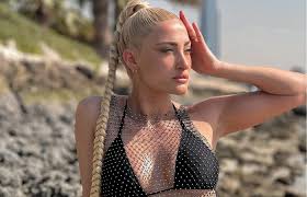 Η Τούνη περίμενε τους haters στη γωνία να αυτοεκπληρώσουν την προφητεία  τους - Μικροπράγματα