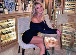 Collabora con il fatto quotidiano, scrive libri per rizzoli. Selvaggia Lucarelli Sulla Leotta Ha Mandato Offline Dazn