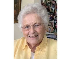 Kathryn Stinson's Instagram, Twitter & Facebook