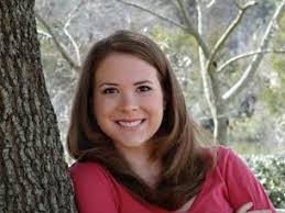 Teri Draper's Instagram, Twitter & Facebook