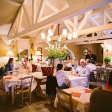 Depuis le 31 août 2020, les infrastructures de la plage de renipont sont à nouveau ouvertes à tout le monde et plus particulièrement aux personnes. Das Restaurant La Villa Von Le Serignan Plage 5 Sterne Campingplatz Im Herault