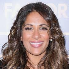 Kelly Raphael's Instagram, Twitter & Facebook