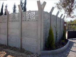 Hazır beton bahçe duvarı yapılacak olan mekanın hem fiziksel hemde ekonomik olarak mülke değer katmaktadır. Beton Panel Bahce Duvari Fiyatlari Home Desaign