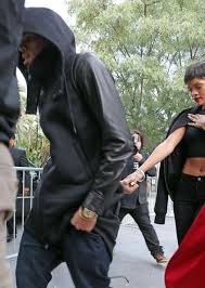 Rihanna avoids chris brown rihanna waltzed into barclays center looking stunning with her security team and friends (including cara delevingne) a few minutes into the first quarter of the game. Chris Brown And Rihanna Leaving The Los Angeles Lakers Basketball Game At Staples Center Los Angeles December 25 2012 Famousfix Com Post