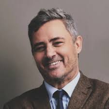 Daniel Mcpeake from Nest Seekers International in London tells me about the  20th Century mindset of UK Estate Agency .. do you agree with him?