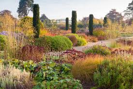 Autumn In The Italian Garden At Trentham Gardens Staffordshire United Kingdom Tuscan Landscaping Tuscan Landscape Design Tuscan Garden