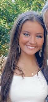 Molly Parsons's Instagram, Twitter & Facebook