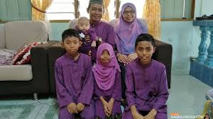 Kualiti dan warna yang cantik, fesyen terkini. Gambar Raya Dan Warna Baju Raya Persis Barney