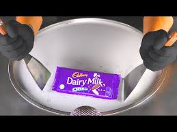 How to make homemade ice cream. Video Cadbury Oreo Ice Cream Rolls