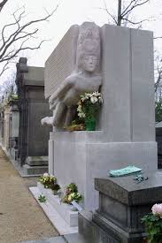 Great Graves Tombstones Through The Ages Pere Lachaise Cemetery Cemetery Headstones Tombstone