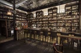 Where To Drink In Seattle 10 Dive Bars Speakeasies And Beer Havens In 2020 Whisky Bar Whiskey Bar Bourbon Bar