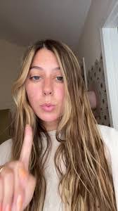 Carmen Oakley's Instagram, Twitter & Facebook