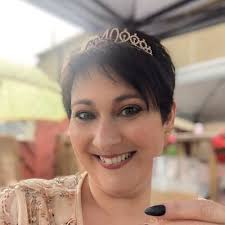 Claire Mackay (@misscmackay)