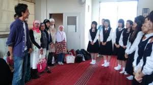 Sistem pendidikan di jepun seringkali akan mendapat reaksi yang baik, khususnya daripada rakyat negara kita. Lawatan Masjid Dedah Pelajar Jepun Kepada Islam Yayasan Dakwah Islamiah Malaysia