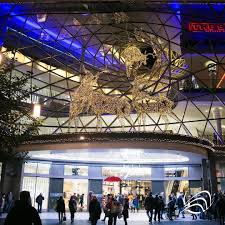 Was Ist Eure Lieblingsjahreszeit Unsere Ist Definitv Weihnachten Myzeil Welovefrankfurt Welovexmas Christmastim Instagram Instagram Posts Broadway Shows