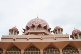 The putra mosque (masjid putra) is the principal mosque of putrajaya, malaysia. Islamic Architecture Putra Mosque Putrajaya