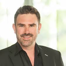 Brett Caldwell's Instagram, Twitter & Facebook