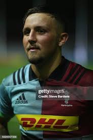 38 Harlequins V Gloucester United Premiership Rugby Shield Stock Photos,  High-Res Pictures, and Images