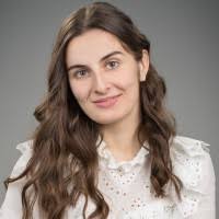 100+ profiluri „Diana”