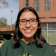 Students share their favorite college life hacks