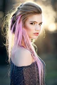 Mode-Local: Elisabeth Dyer . . . now available in Calgary!