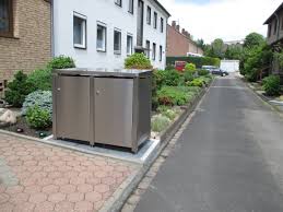 Abfallendes Gelande Fur Die Mulltonnenbox Kein Problem Mit Den Hohenverstellbaren Fussen Von Cortinox Mulltonnenverkleidung Mulltonnenbox Mulltonnenhaus