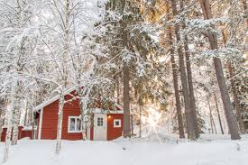 This popular travel destination was once a major iron mining town, where the indigenous sami people settled more than 6,000 years ago. 5 Magical Winter Lodges In The Swedish Lapland