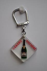 Porte Cles Bourbon Canard Duchene Porte Cle Porte Clef Bouteille De Champagne