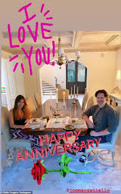 Whether you're in the market for a modern, casual, industrial or traditional dining room collection, our options will transform your dining space. Sofia Vergara Marks Six Years Since She Started Dating Her Husband Joe Manganiello Express Digest