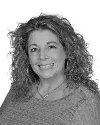 Dawn Ruehle's Instagram, Twitter & Facebook