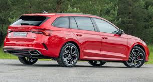 سكودا أوكتافيا أر أس 2021 كومبي الجديدة كليا الواغن الرياضية النشيطة موقع ويلز skoda octavia skoda octavia rs skoda