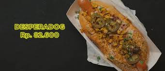 Kalau bosan dengan burger klasik yang isiannya mainstream, kamu perlu coba makan di burgushi alias burger sushi. Review Lawless Dogbar Versi Jwestbros Burger Mantap Tapi Hotdog Fail