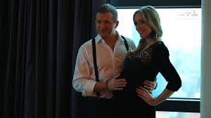 На честь ювілею юрія телеведуча катерина осадча привітала. Istoriya Kohannya Osadchoyi Ta Gorbunova Na Golosi Ta Narodzhennya Ditini Mizh Nokautami Youtube