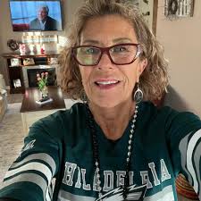 Local dinner and breakfast restaurants in Avalon?