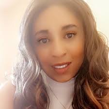 Shanetta Thompson's Instagram, Twitter & Facebook