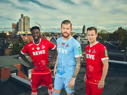 Kostenlose lieferung für viele artikel! Das Ist Das Karnevalstrikot Des 1 Fc Koln