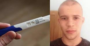 Alors qu'il se plaignait de douleurs dans la poitrine et de ne rien digérer, au 29 août 1994 il n'avait toujours pas vu de médecin. Angleterre Un Jeune Homme Se Plaint De Douleurs Au Ventre Les Docteurs Lui Font Passer Un Test De Grossesse Minutenews