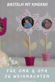 Vor allem küchengeräte und haushaltszubehör sind als geschenk für oma sehr beliebt. Geschenke Basteln Mit Kindern Eine Blumige Uberraschung Basteln Mit Kindern Weihnachten Geschenke Basteln Mit Kindern Geschenke Basteln