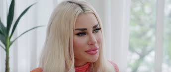 Match Me Abroad' Exclusive Sneak Peek: Sarah Won't 'Un-Glam' for Her Dates  in Singapore