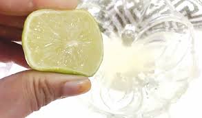 Limau gedang ialah sejenis buah sitrus yang mempunyai rasa yang limau gedang atau dikenali sebagai grapefruit ialah kacukan buah limau bali dan buah oren. Cantik Tanpa Cela