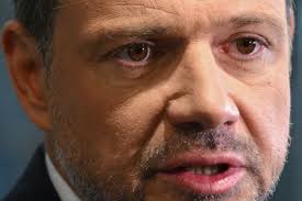 Cały on! Przed wyborami Trzaskowski chciał pójść w Marszu Niepodległości,  ale po wyborach już nie chce... Co mówił w rozmowie z Mentzenem?  https://wpolityce.pl/polityka/744369-trzaskowski-chcial-pojsc-w-mn-ale-wtedy-byla-kampania