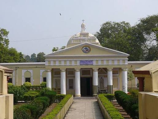 Did you know that the Mughal Emperor Akbar, commissioned one of the earliest churches to be built in North India? Catch the story behind the Akbar's church at Agra.
