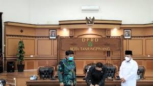 Look through examples of wakil rakyat translation in sentences, listen to pronunciation and learn grammar. Yvlt2xkc1k488m