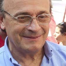 Elizabeth Robello's Instagram, Twitter & Facebook