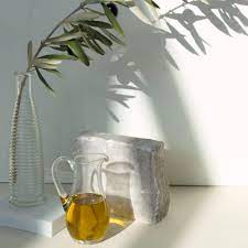 Mar 25, 2022 · aesthetic plastic surgeon paul lorenc agrees: Ask A Derm Should You Be Using Olive Oil For Your Skin