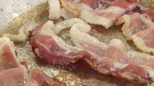 I put the bacon on a square wire grid rack. Cook Your Bacon In Water For Perfect Texture No Splattering Food Hacks Wonderhowto