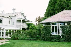 Hitched Karen Benjamin Highland Wedding Venues Australia Wedding