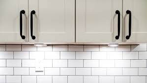 Jan 15, 2021 · 8 types of kitchen cabinet materials 1. Basic Kitchen Cabinet Types And Materials Angi Angie S List