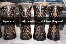 Tempo/rully kesuma peserta memainkan musik tradisional pikon di festival budaya lembah baliem, di distrik welesi, kabupaten jayawijaya, wamena, papua, 9 agustus 2017. Quiz Seberapa Besar Pengetahuanmu Tentang Alat Musik Daerah Cari Tahu Di Sini